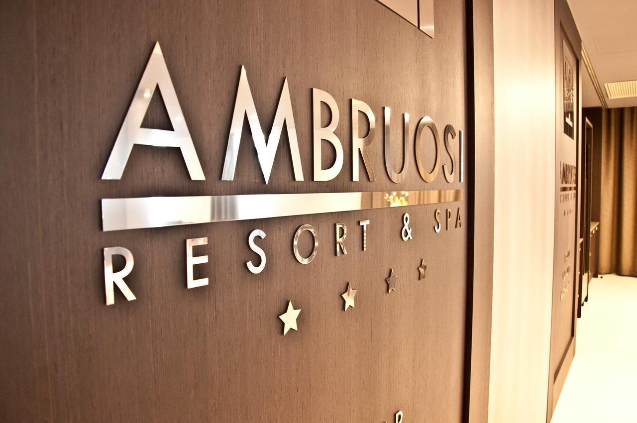 Ambruosi Village Resort & Spa Massignano Exteriör bild